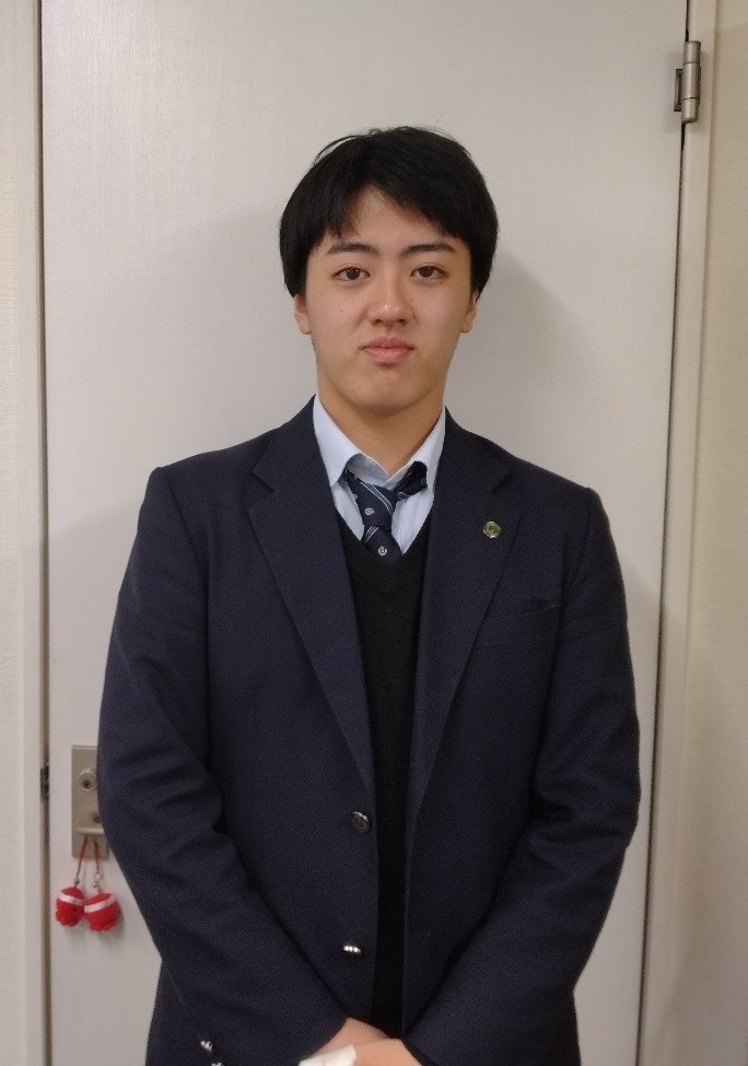 上野　悠人